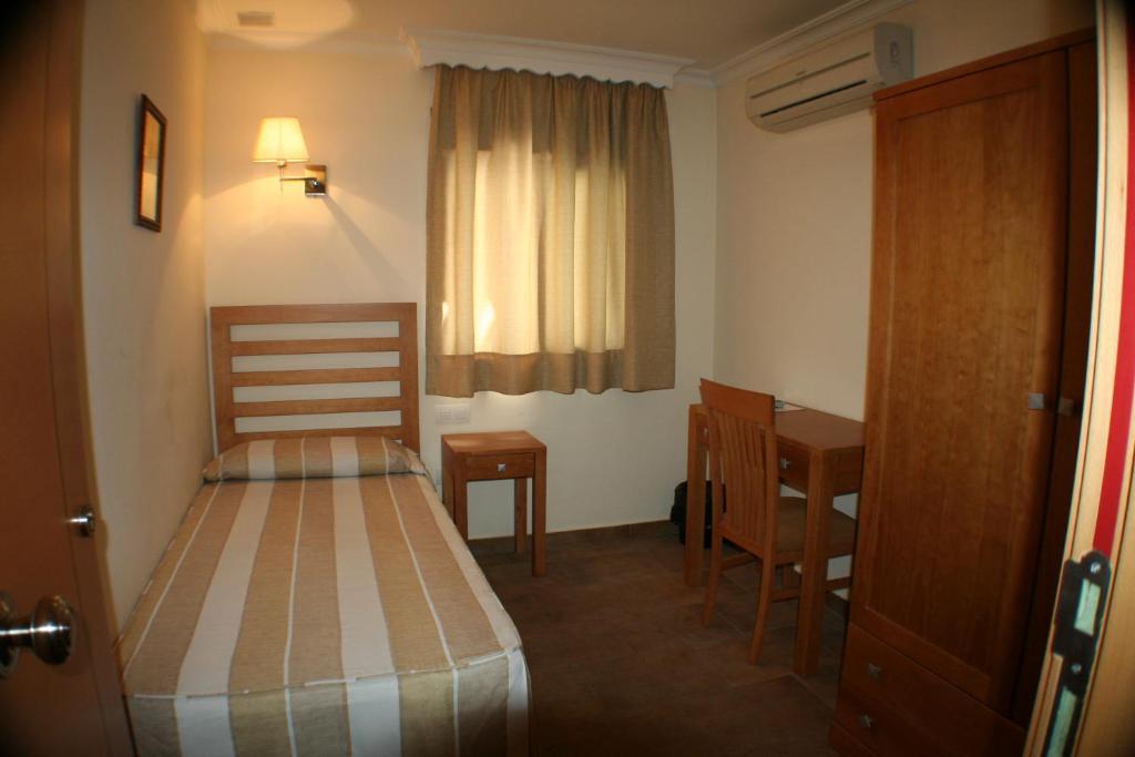 Hostal Margarita La Línea de la Concepción Szoba fotó